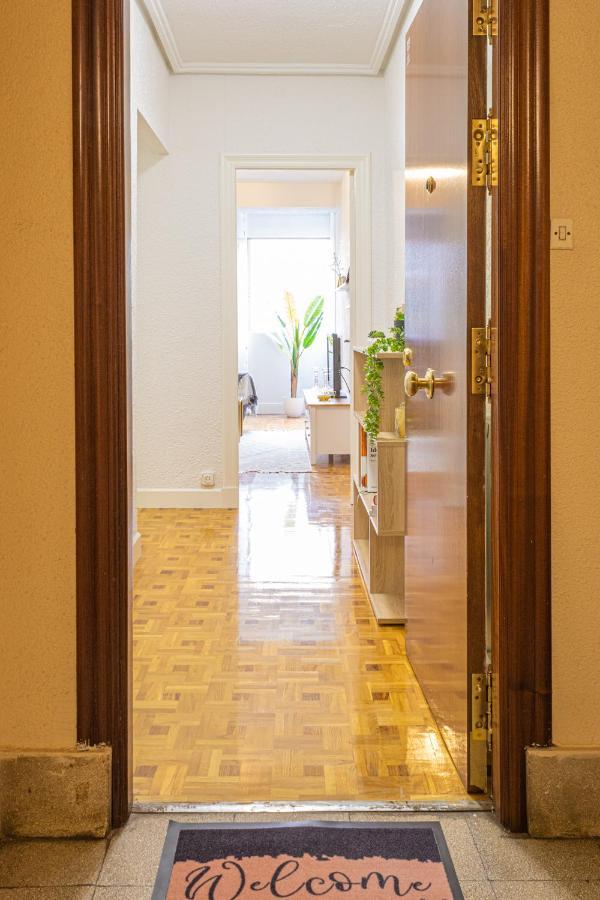 Avda Pamplona Hospitales Universidad Apartment *